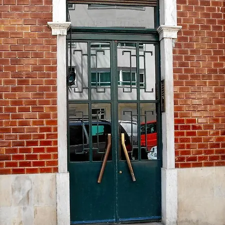 Amor Lisboa Hostel * Лиссабон