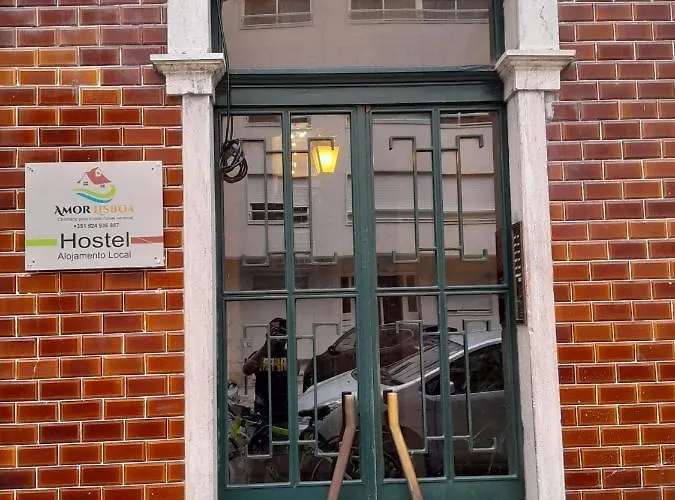 Amor Lisboa Hostel Albergue