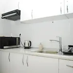 Albergue Amor Lisboa Hostel *